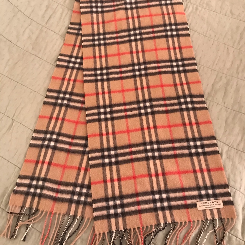 Burberry 100% cashmere scarf authentic Nova Check